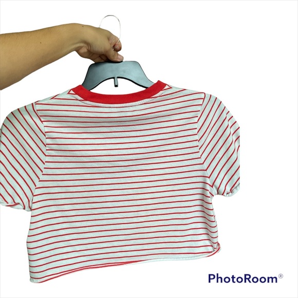 Forever 21 crop top red and white t-shirt - Picture 3 of 4